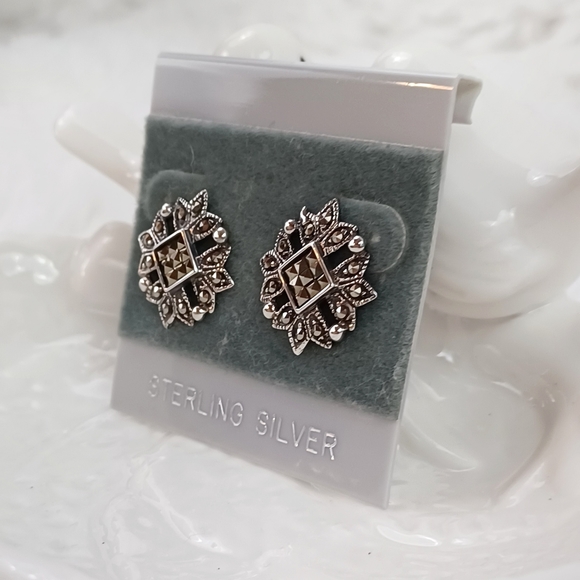 Sterling Silver Cluster Earrings - Picture 4 of 8